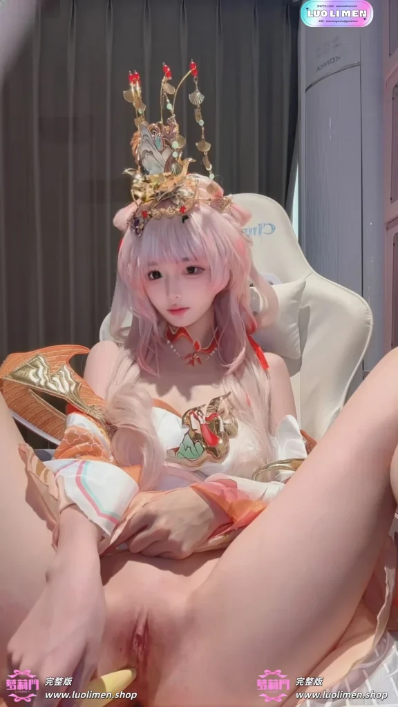 超美颜值少女『季雨』逼脸同框自慰定制福利，绝美容颜粉嫩小逼甚是诱人！小萌妹居然这么反差，真的爱了 [12V422MB]-91欢迎您！